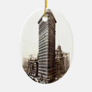 Flatiron som bygger prydnad 1910 julgransprydnad keramik