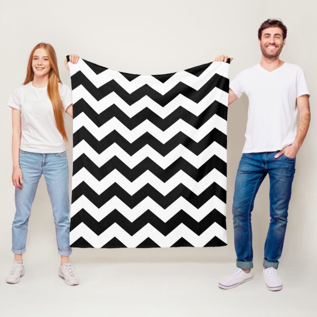 Fleece Blanket - Black & White Zigzag (På plats)