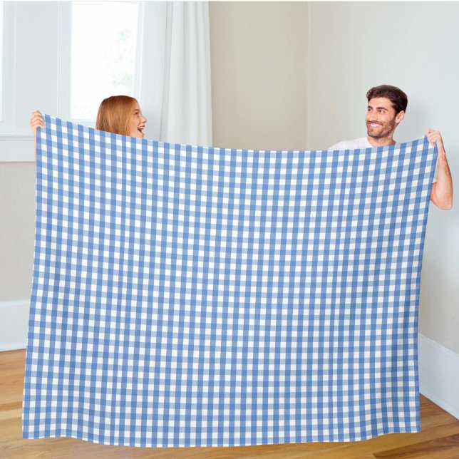 Fleece blanket with blue checks (Skapare uppladdad)