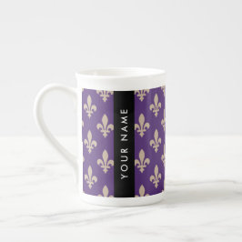 Fleur de Lis, Beige på Lila, Kunglig, Ditt Namn Benporslin Mugg