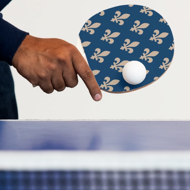 Fleur de Lis Mönster, Royal Fransk, Cream på Blue Pingisracket (Insitu)