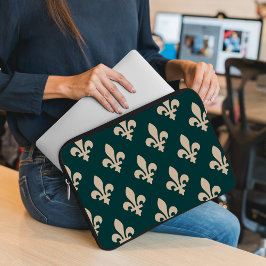 Fleur de Lis Mönster, Royal Fransk Cream på Grönt Laptop Fodral
