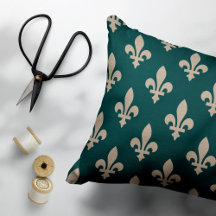 Fleur de Lis Mönster, Royal Fransk Cream på Grönt