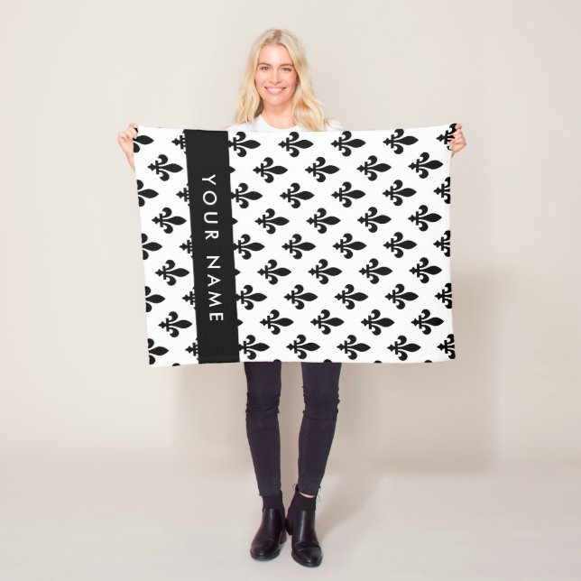 Fleur de Lis, Svart på Vitt, Svart, Ditt Namn Fleecefilt (På plats)