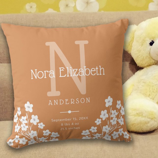 Flicka Birth Stats Flowers Monogram Nursery Kudde (Skapare uppladdad)