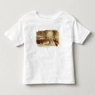 Flicka gymnastiksal på dövet och den dumma t-shirt