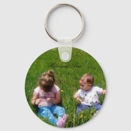 Flicka i naturnyckelkedjan nyckelring