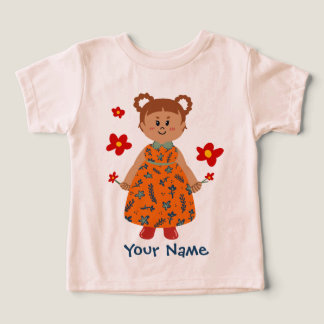 Flicka i orange klänning (Bunbraid) anpassat namn T Shirt