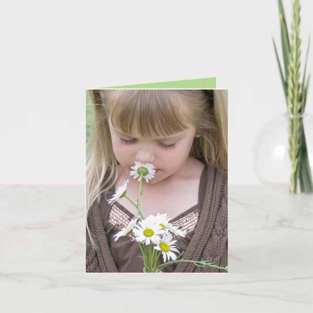 Flicka med Daisy Bouquet-kort Kort (Framsida)