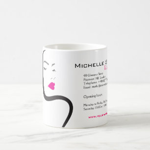 Flicka med vågigt hårstämpelsymbol kaffemugg