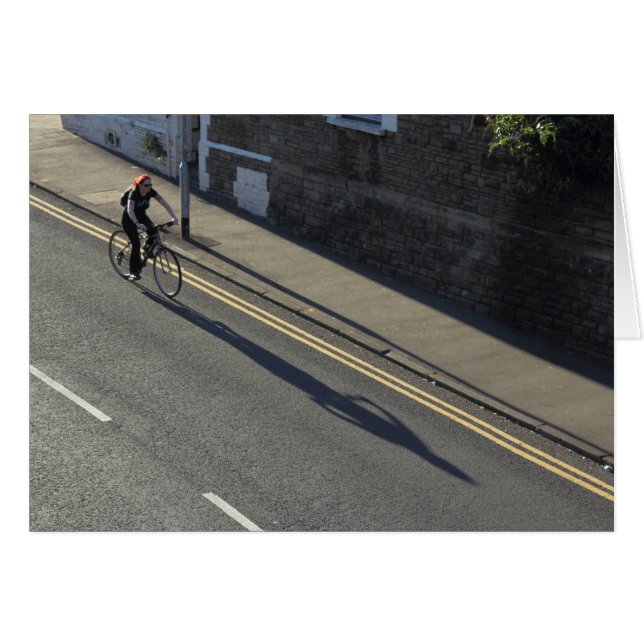 Flicka på en cykel hälsningskort (Framsidan Horizontal)