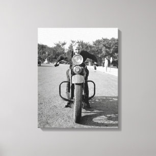 Flicka som kör motorcykel, 1937 canvastryck