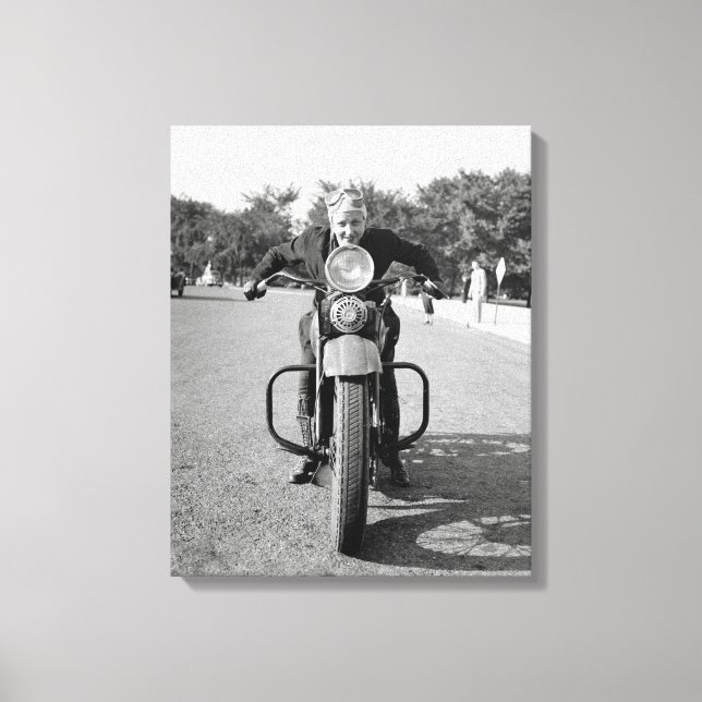 Flicka som kör motorcykel, 1937 canvastryck (Framsida)