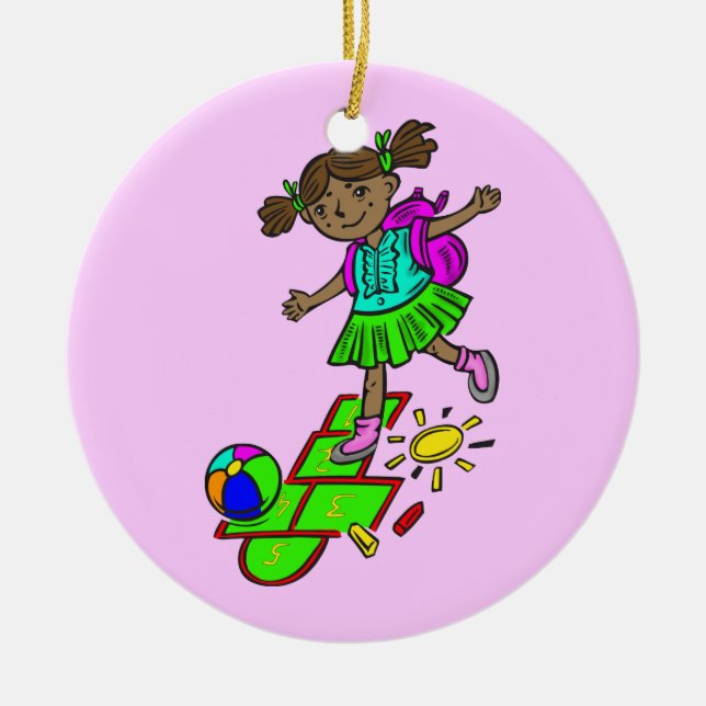 Flicka som leker Hopscotch Julgransprydnad Keramik (Framsidan)