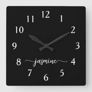 Flickaktig minimalistisk monogramnamn skrift svart fyrkantig klocka