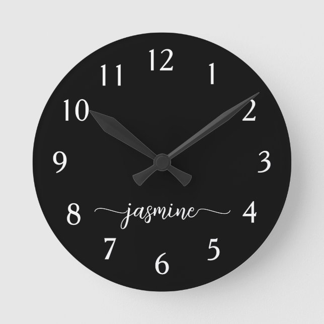 Flickaktig minimalistisk monogramnamn skrift Svart Rund Klocka (Framsida)