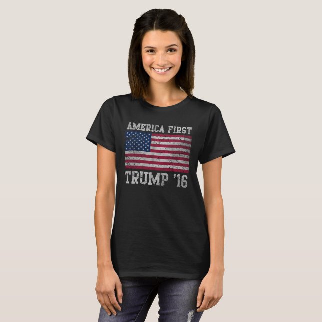 Flickaktigt första trumf 16 för amerikan tee shirt (Hel framsida)