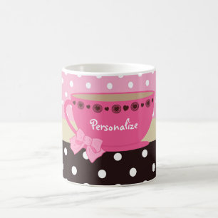 Flickaktigt pricker tekopprosor och bruntpolkaen kaffemugg