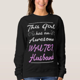 Flickan har en Fantastisk Servitör Make T Shirt
