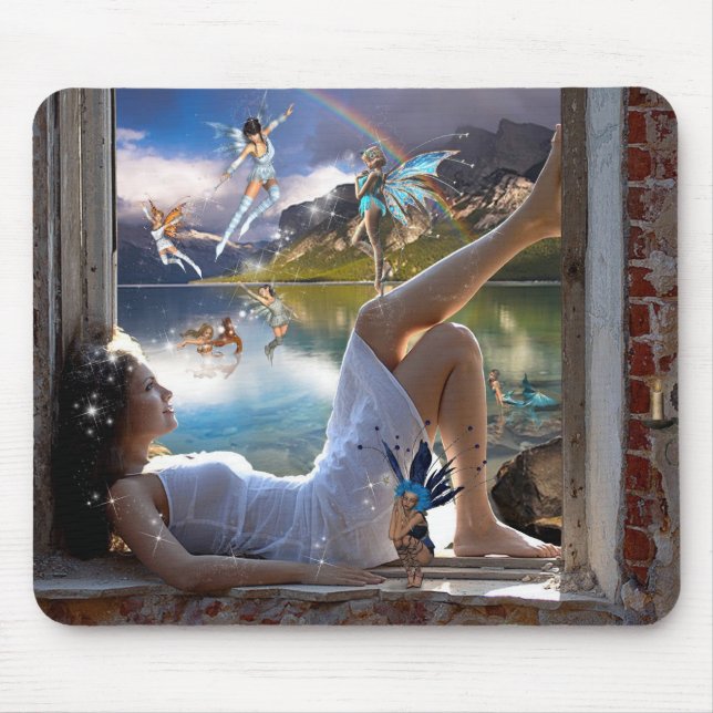 Flickan och älvormusen vadderar musmatta (Framsidan)