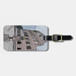 Flickan står framför Colosseum. Bagagebricka