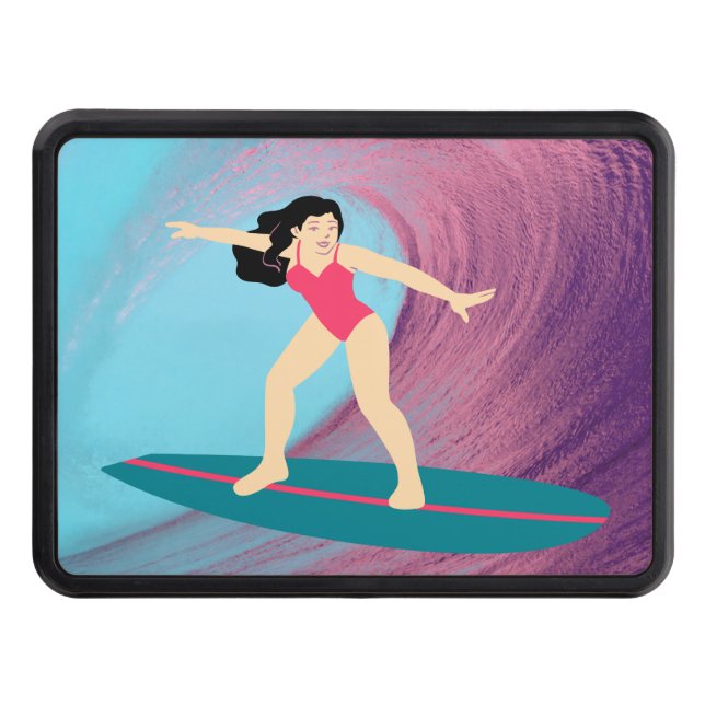 Flickan surfar på solnedgången. dragkroksskydd (Framsidan)