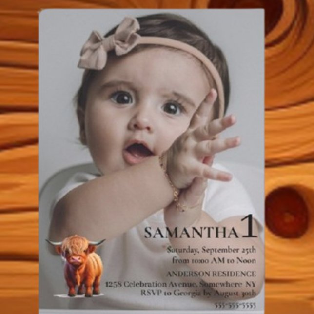 Flickans 1-årsfirande inbjudningar (Celebrate your little one's special day with our adorable  Cow 1st Birthday Invitation.)