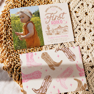 Flickans första rodeo-inbjudan till födelsedag inbjudningar