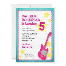 Flickans Rockstar Birthday med Rosa Guitar