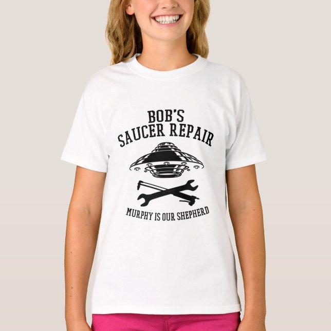 Flickans t-shirt med svarta Bob Saucer Repair logo (Framsida)