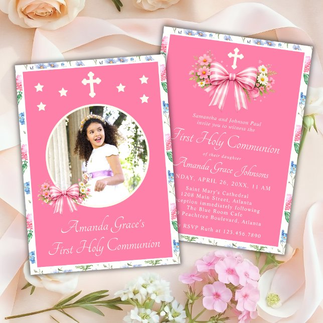 Flickas första nattvard Rosa vildblomsbåge Inbjudningar (Skapare uppladdad)