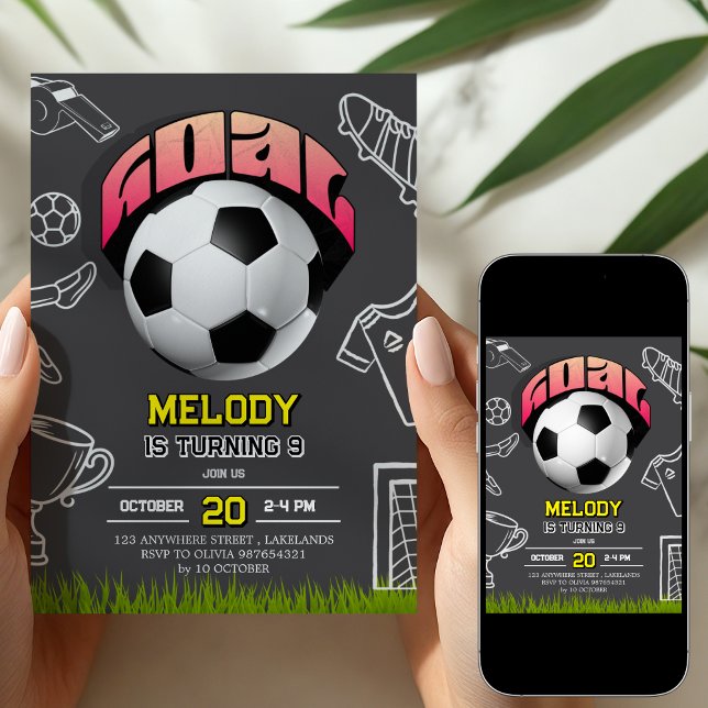 Flickas fotboll födelsedagsfest inbjudan (Skapare uppladdad)