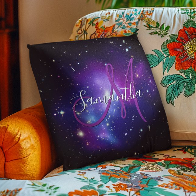 Flickigt lila celest monogramfoto kudde (Girly Purple Celestial Photo Monogram Throw Pillow)