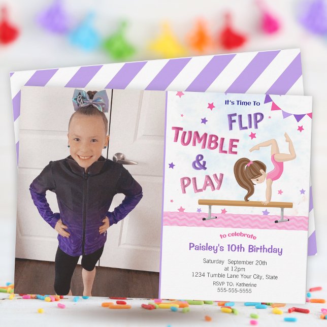 Flickls Lila Gymnastics Photo Födelsedagsfest Inbjudningar (Girls Purple Gymnastics Photo Birthday Party Invitation)