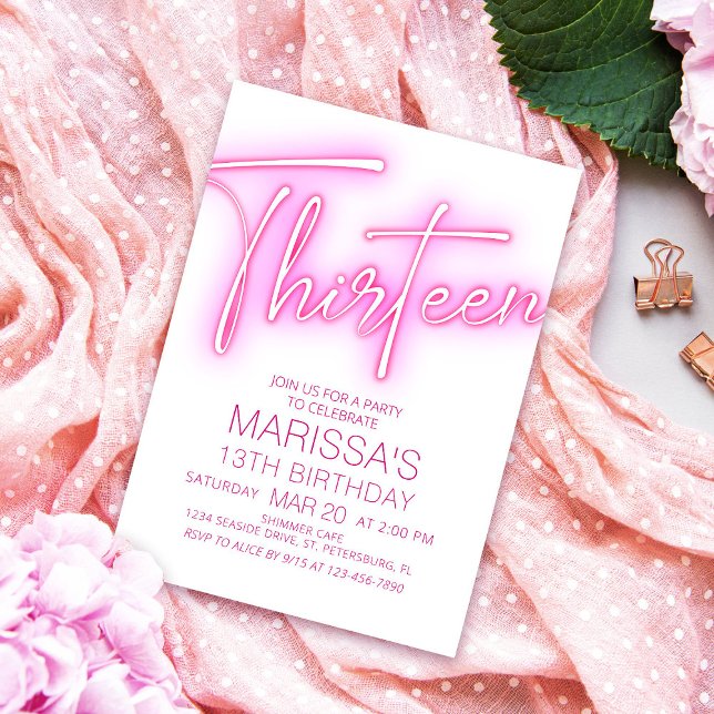 Flickor 13:e nybörjaren Tonåring födelsedag Inbjudningar (Skapare uppladdad)