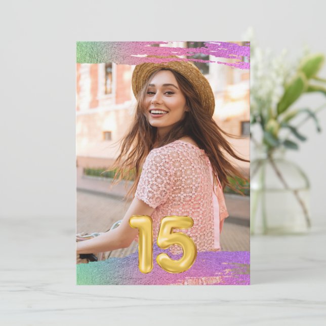 Flickor 15:e femtonde Födelsedagsfesten för foto a Inbjudningar (Stående Fram)