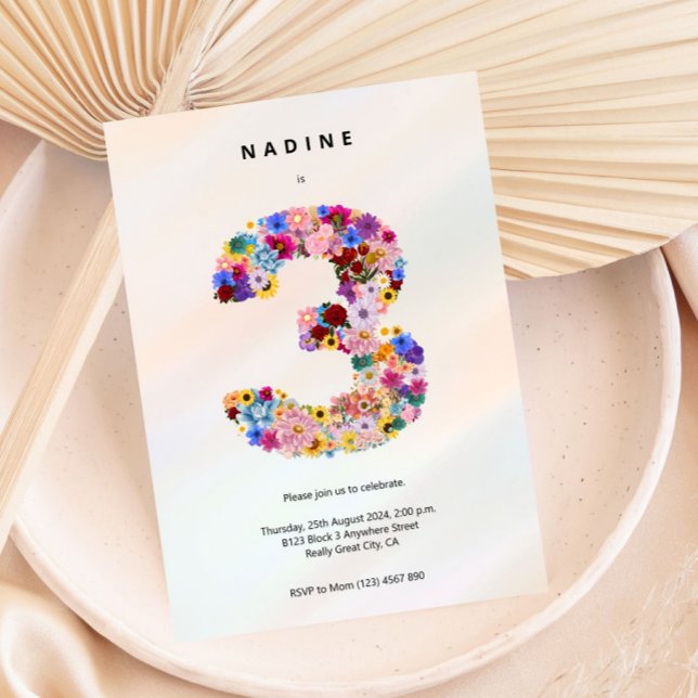 Flickor 3:e födelsedag tredje födelsedagen Blommig Inbjudningar (Skapare uppladdad)