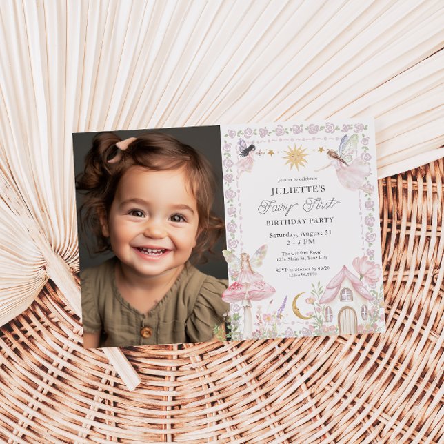Flickor Fairy First Magic Garden Birthday Photo Inbjudningar (Girls Fairy First Photo Birthday Invite)