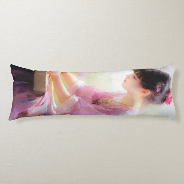 Flickor i Blomsterträdgården Kroppskudde (Framsidan)