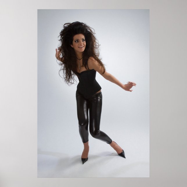 Flickor i svart poster (Framsidan)