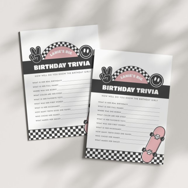 Flickor med skateboard Groovy Birthday Trivia Anteckningskort (Skapare uppladdad)