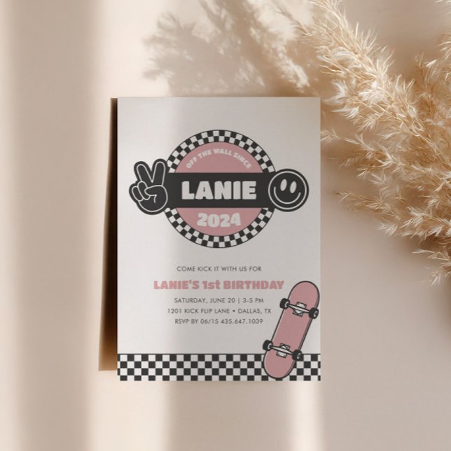 Flickor med skateboard Groovy Hippie Birthday Inbjudningar (Skapare uppladdad)