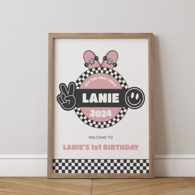 Flickor med skateboard Groovy Hippie Birthday Poster (Skapare uppladdad)