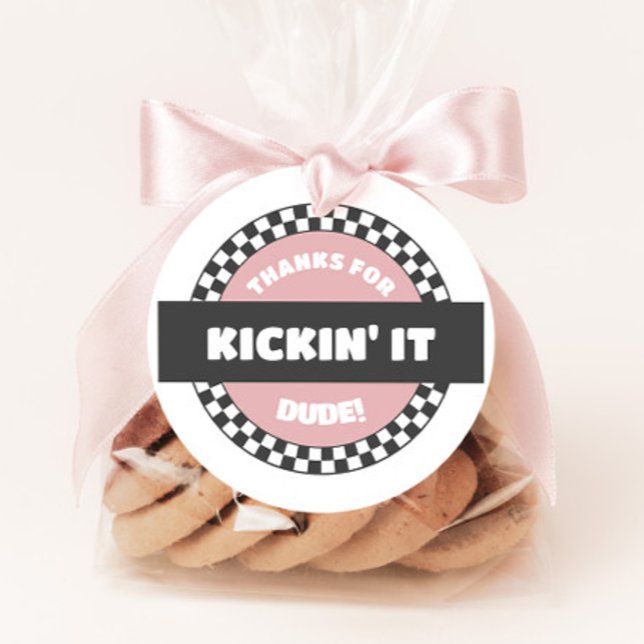 Flickor med skateboard Groovy Rad Birthday Gåvor Etiketter (Skapare uppladdad)