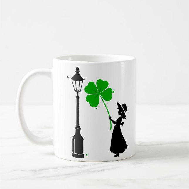 Flickor med tur och klöver kaffemugg (Vänster)
