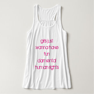 Flickor önskar precis att ha roliga damental linne med racerback 