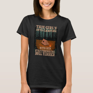 Flickor på camping med sin Staffordshire Bullterri T Shirt