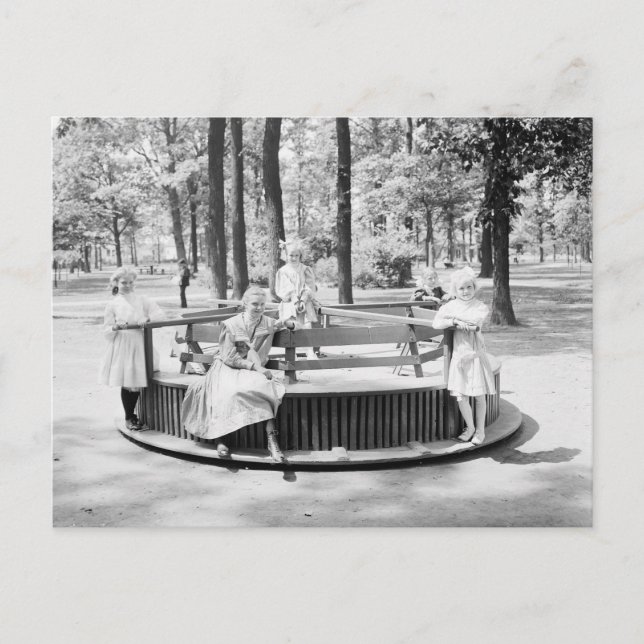 Flickor på Merry-Go-Round, 1910 Vykort (Framsida)