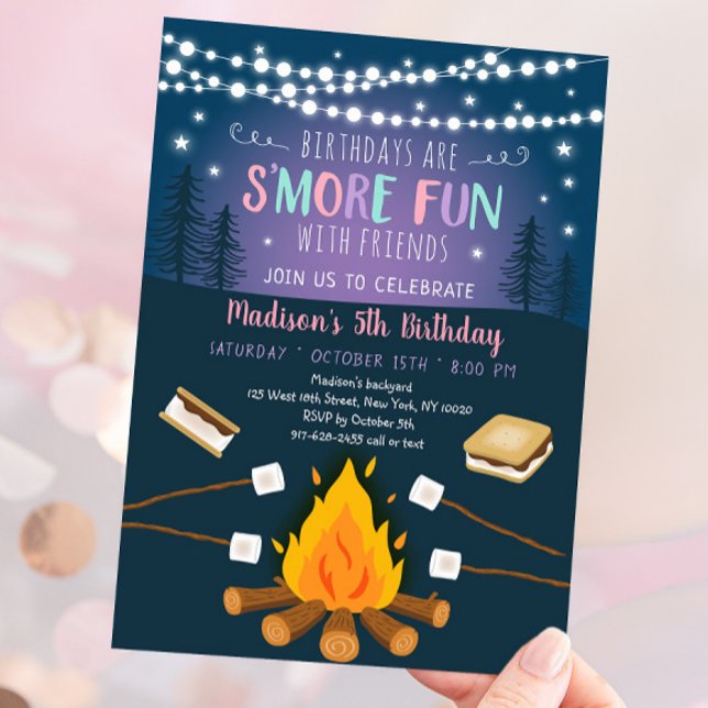Flickor S'more Roligt S'mores Campfire Birthday Inbjudningar (Skapare uppladdad)