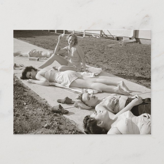 Flickor solbadar, 1943 vykort (Framsida)